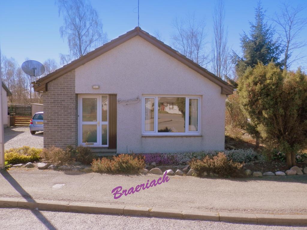 Cairngorm Highland Bungalows Aviemore Exteriör bild